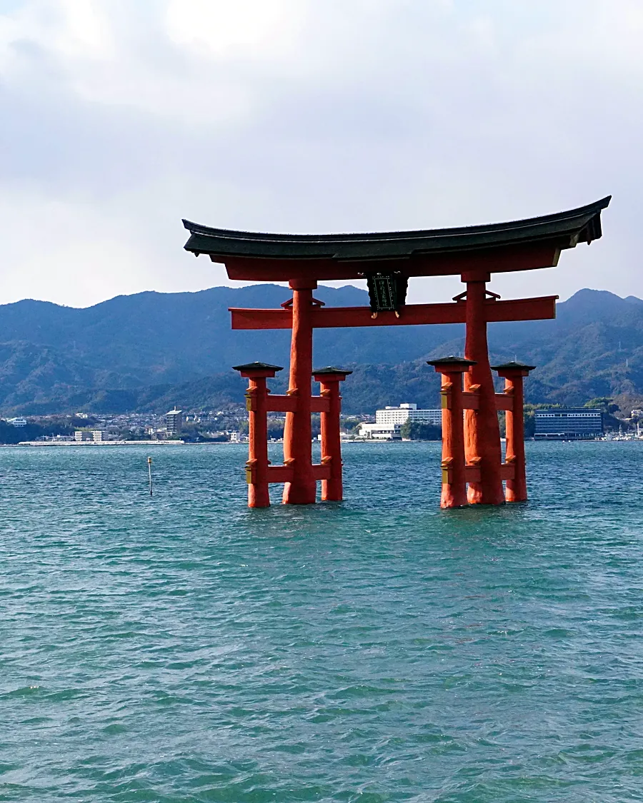 Itsukushima floating torii, Miyajima